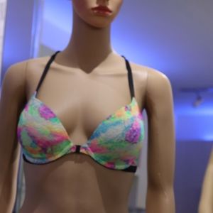 Victorias Secret  Pink Underwire Bra 34C